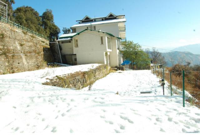 Natureraga Fernhill Resort Chail Eksteriør bilde