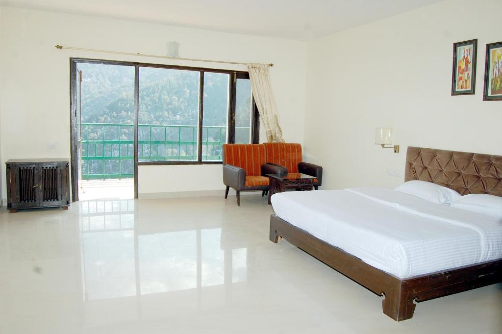 Natureraga Fernhill Resort Chail Eksteriør bilde