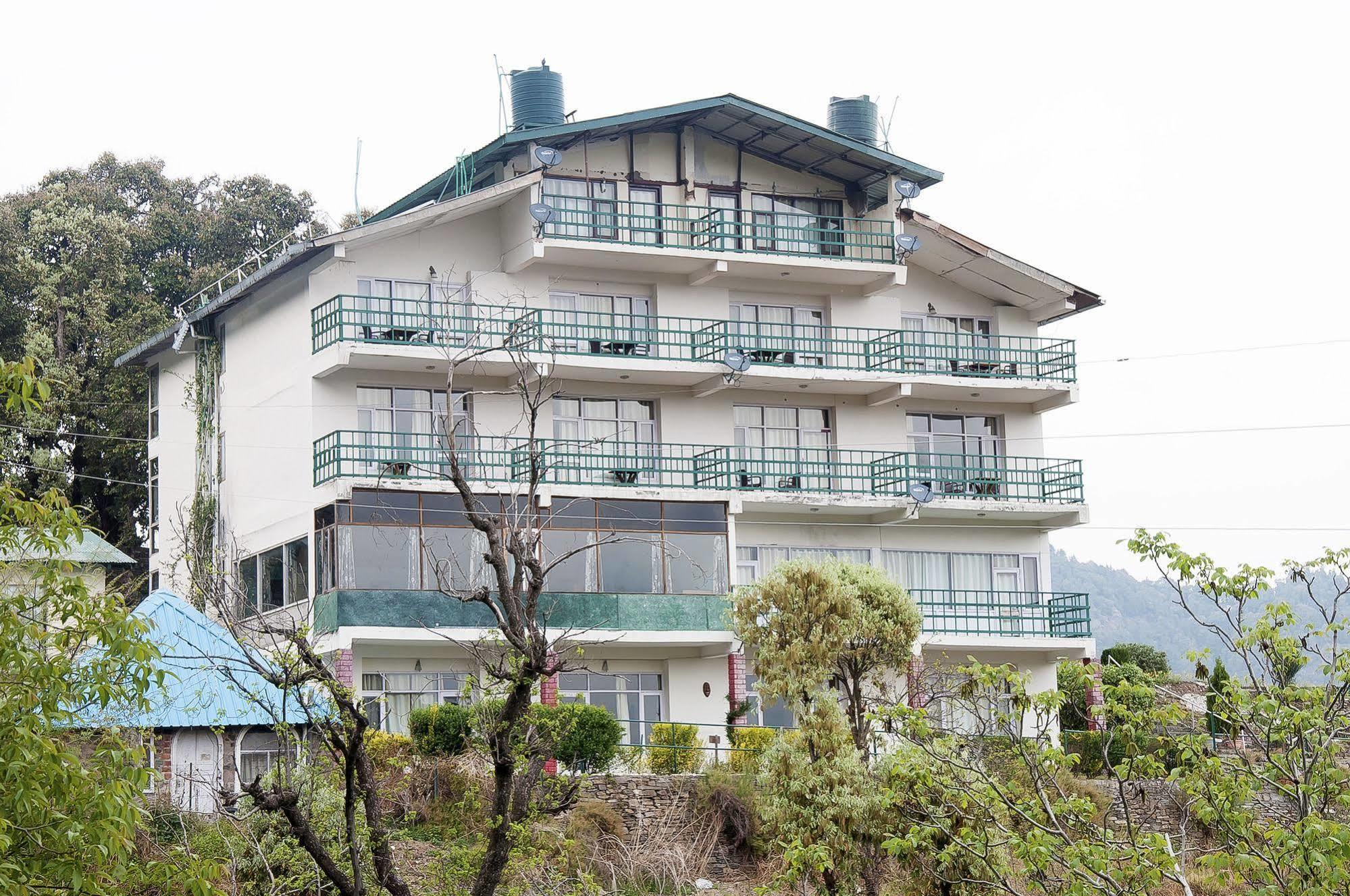 Natureraga Fernhill Resort Chail Eksteriør bilde