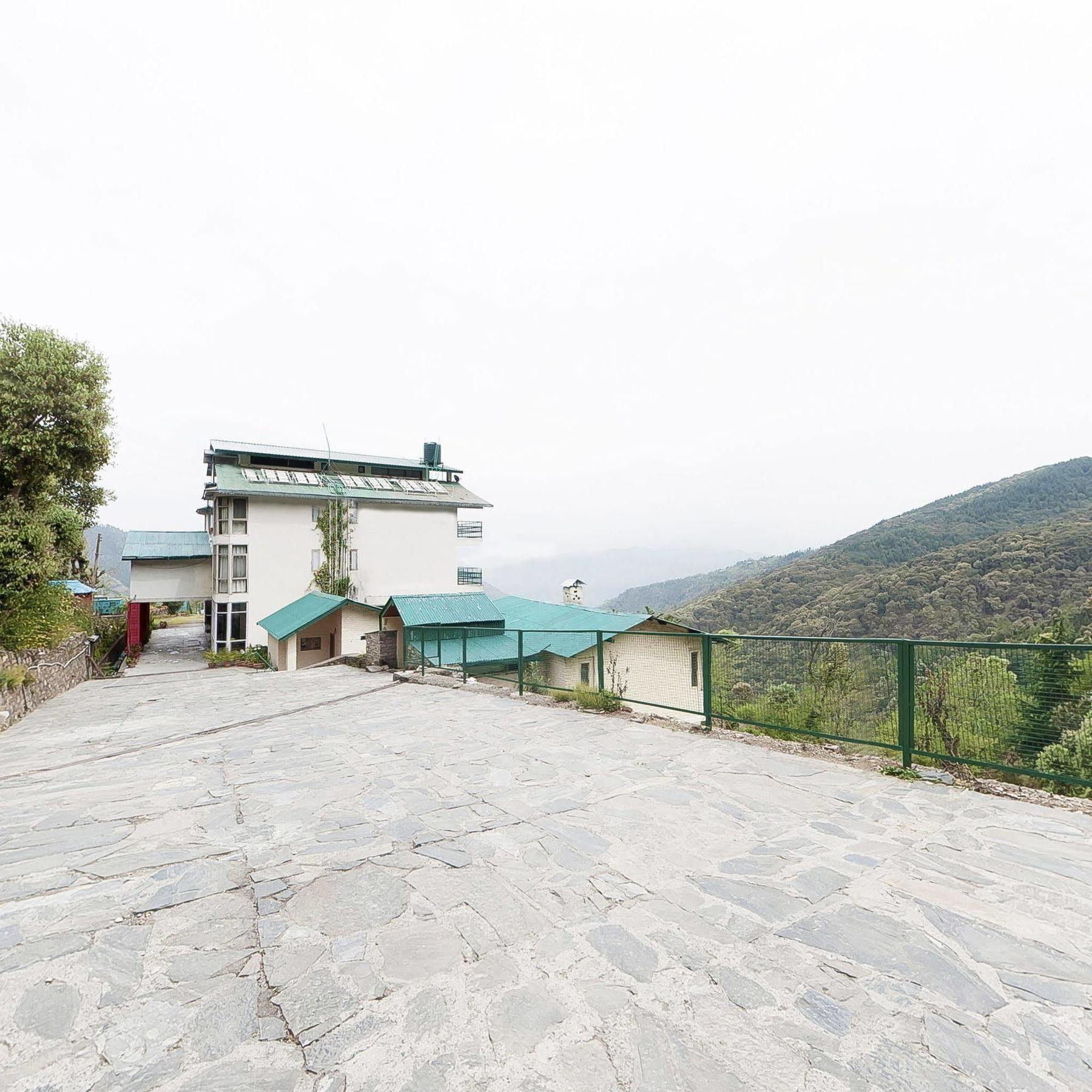 Natureraga Fernhill Resort Chail Eksteriør bilde