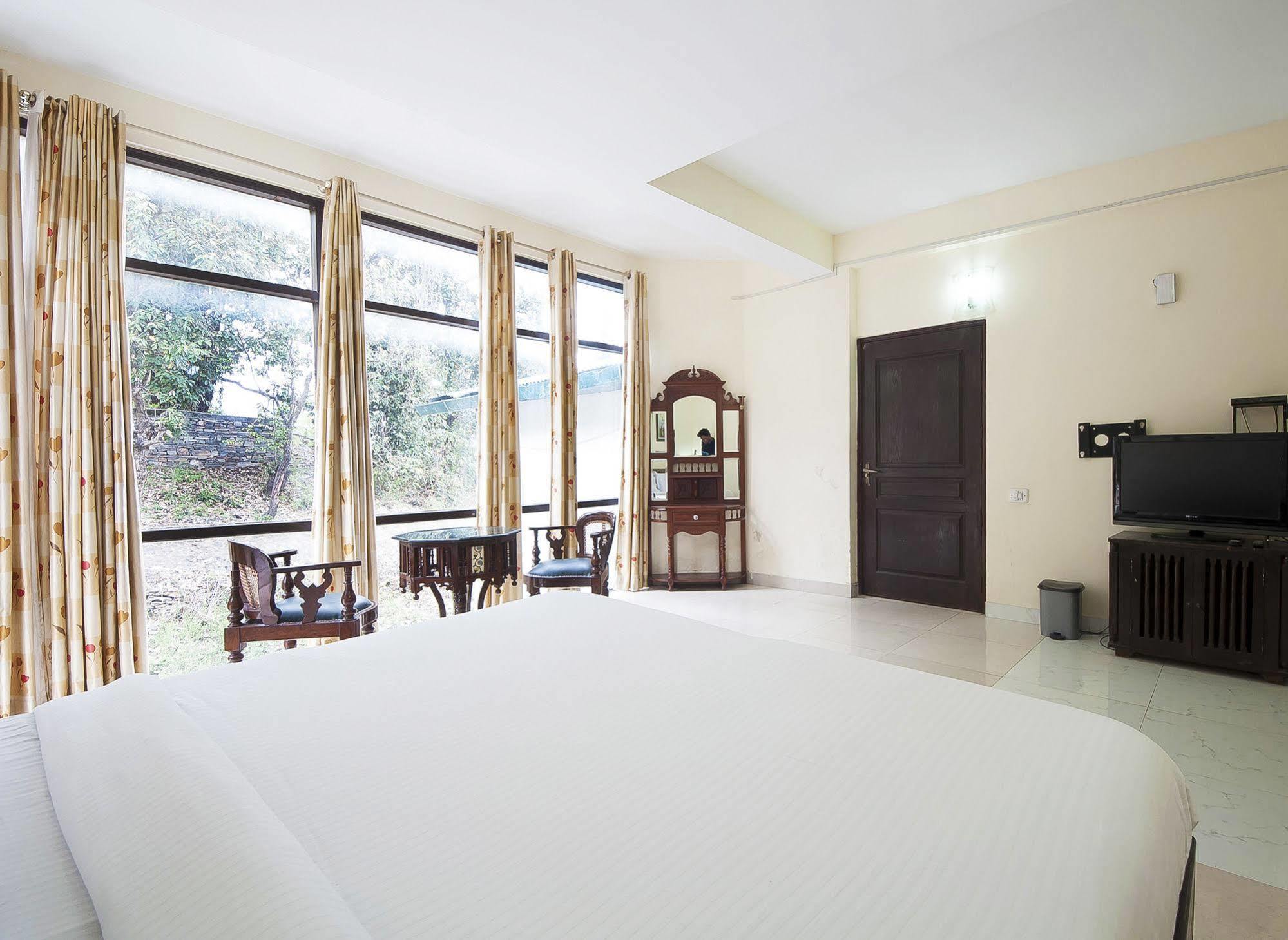 Natureraga Fernhill Resort Chail Eksteriør bilde